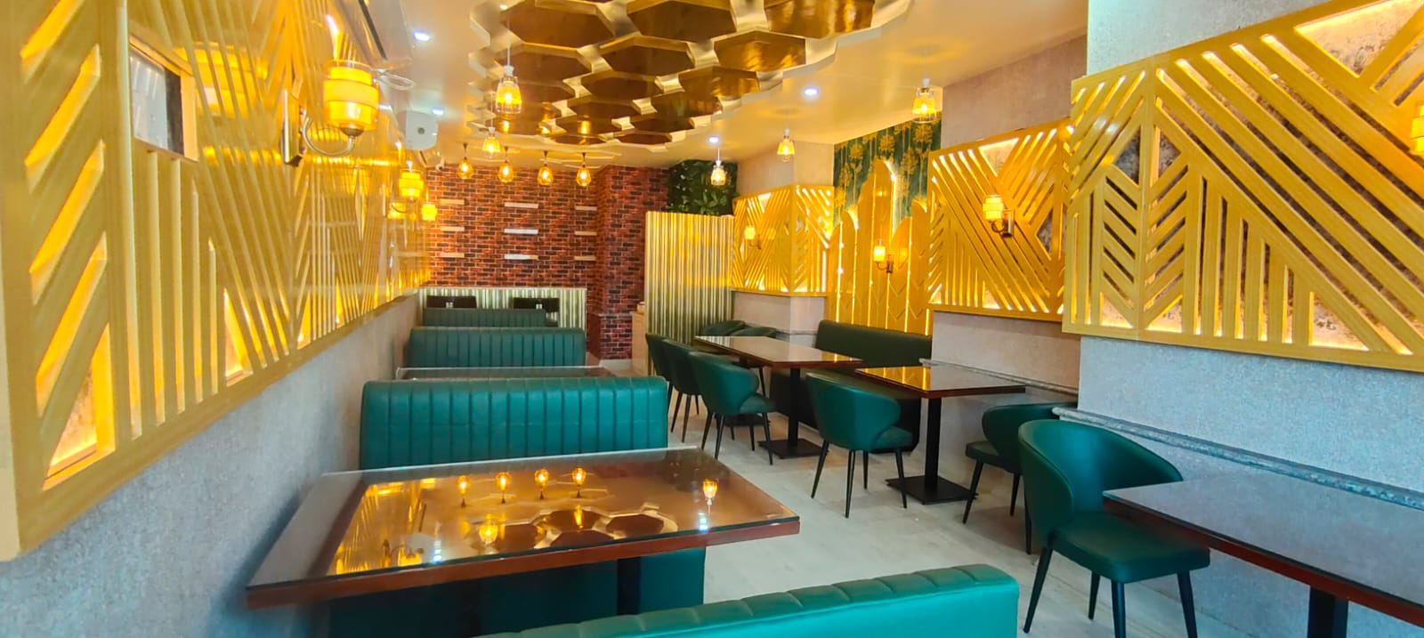 Carolina Banquet — Banquets furniture in Patna, manufactured by Venus Creatives